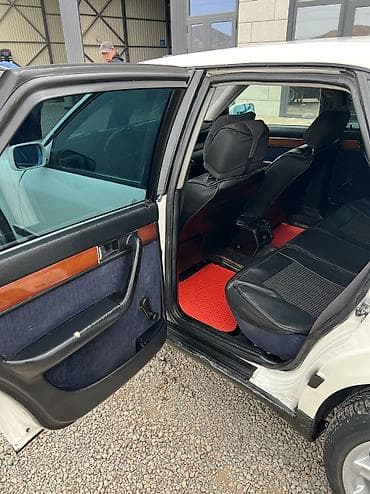 audi тт: Audi 100: 1991 г., 2 л, Кол менен иштөөчү, Бензин, Седан — 8