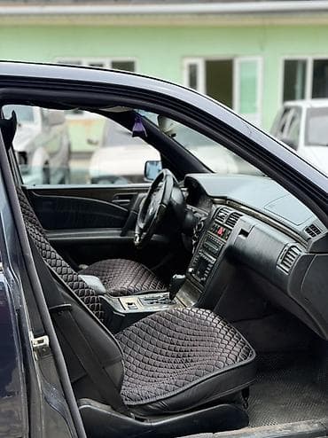 выбор номера о: Mercedes-Benz E-Class: 1997 г., 4.3 л, Автомат, Бензин, Седан — 8