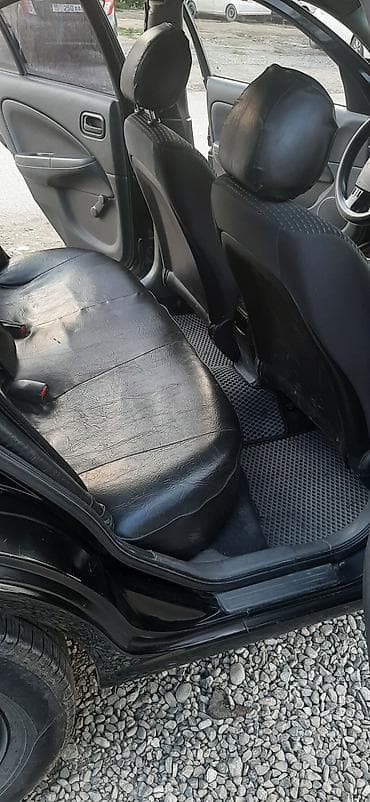 ford focus 2012: Nissan Almera Classic: 2010 г., 1.6 л, Автомат, Бензин, Седан — 4