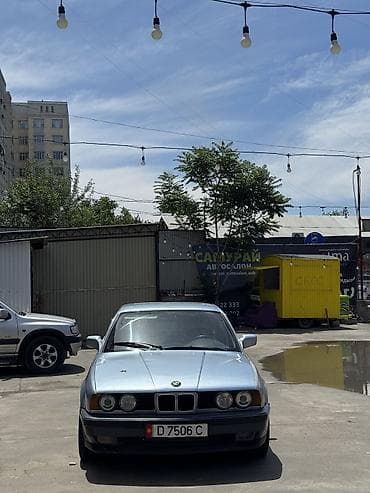 накидка форд: BMW 5 series: 1990 г., 2.8 л, Механика, Бензин, Седан — 3