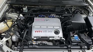 lexus 600: Toyota Kluger: 2004 г., 3 л, Автомат, Газ, Кроссовер — 10
