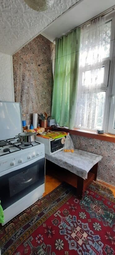 срочно продаётся 1 комнатная квартира в районе шлагбаум по улице кенсуйская 17 пересекает интергельпо: 2 комнаты, 47 м², Индивидуалка, 1 этаж, Косметический ремонт — 5