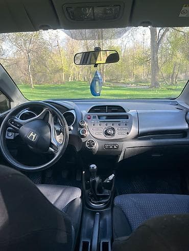 динамик на фит: Honda Fit: 2009 г., 1.2 л, Механика, Бензин, Хэтчбэк — 2