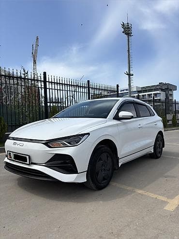 BYD E2: 2025 г., 0.1 л, Автомат, Электромобиль, Кроссовер