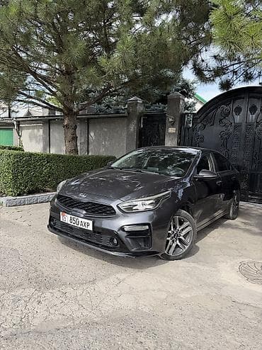 Продажа авто: Kia K3: 2018 г., 1.6 л, Вариатор, Бензин, Седан — 2