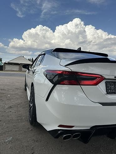 Транспорт: Toyota Camry: 2018 г., 2.5 л, Автомат, Бензин, Седан — 10