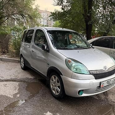 e2 byd: Toyota Yaris Verso: 2000 г., 1.3 л, Механика, Бензин, Минивэн — 1