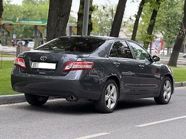 уна: Toyota Camry: 2010 г., 2.5 л, Автомат, Бензин, Седан — 4