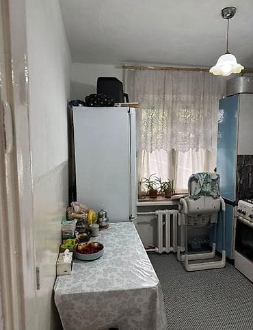 Квартиры: 1 комната, 30 м², Ата-Тюрк парк Хрущевка, 1 этаж, Старый ремонт — 1