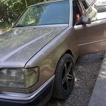 жалабат машина: Mercedes-Benz E-Class: 1993 г., Кол менен иштөөчү, Седан — 5