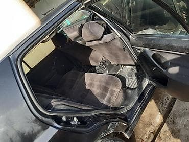 go park: Volkswagen Golf III, хэтчбек, черный цвет кузова. Основные — 5