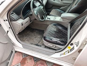 Транспорт: Toyota Camry: 2011 г., Бензин, Седан — 10