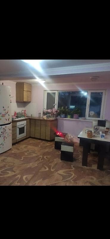 Недвижимость: 70 м², 4 комнаты, Забор, огорожен — 4