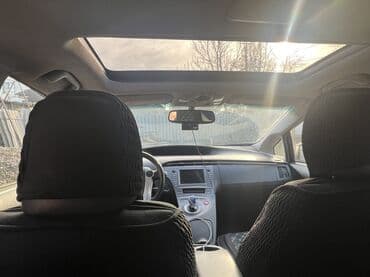 электрический мото: Toyota Prius: 2014 г., 1.8 л, Вариатор, Гибрид, Хэтчбэк — 6