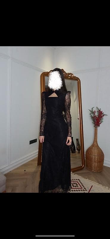 s: СРОЧНО‼️ Продаются вечерние платья Красное-двойка,шикарно подойдет для — 2