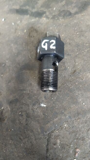 инжектор авто: Isuzu Bighorn штутцер, Исузу Бигхорн штуцер Двигатель 4JG2, дизель — 1