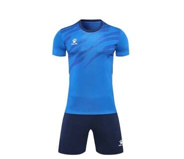 волейболный красовки: Футбольная \ волейбольная форма. Есть количество на команду — 6