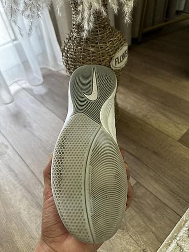 Мырзалардын бут кийими: Nike футзалки/кроссовки для зала - Размер: US 8 / UK 7 / EUR 41 / 26 — 4