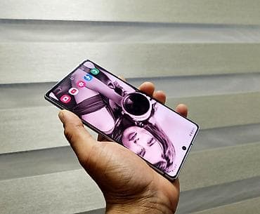 со стилусом: Samsung Galaxy Note 20, Б/у, 256 ГБ, цвет - Черный, 1 SIM, 2 SIM — 3
