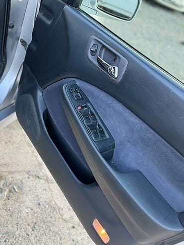 mersedes a: Honda Accord: 2001 г., 1.8 л, Автомат, Бензин, Седан — 4