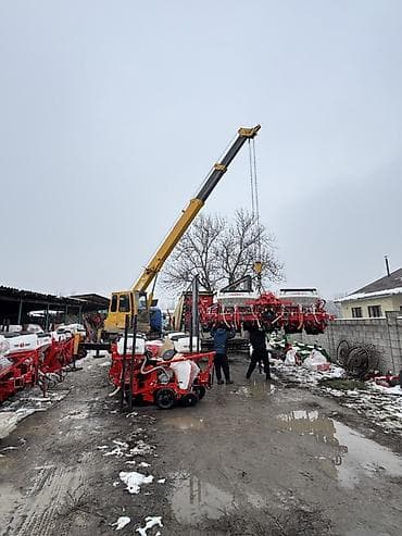 копаем траншею: Услуги автокрана для погрузочно‑разгрузочных и монтажных работ - — 3