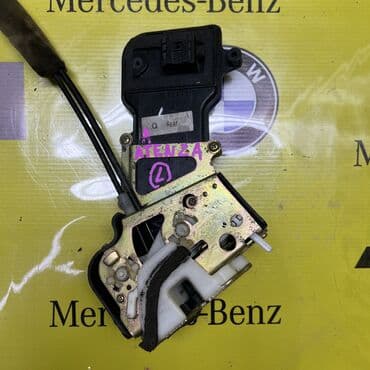универсальные уплотнители дверей авто: Mercedes-Benz, 2009 г., Б/у, Оригинал — 5