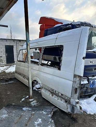 Автозапчасти: Боковые стенки кузова для микроавтобуса Mercedes-Benz Sprinter W906 — 3