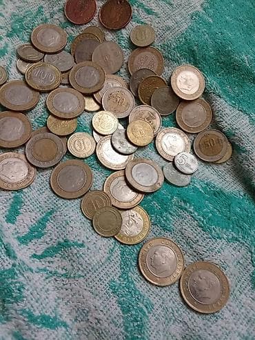 Коллекция разнородных монет разных стран и периодов. Состав: -