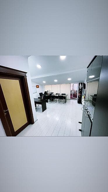 Аренда офисов, 50 м², В бизнес центре, С видом на горы, С оборудованием, С отдельным сан узлом — 3