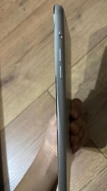 ipad 6mini: Планшет, Apple, 7" - 8", Wi-Fi, цвет - Серебристый — 1