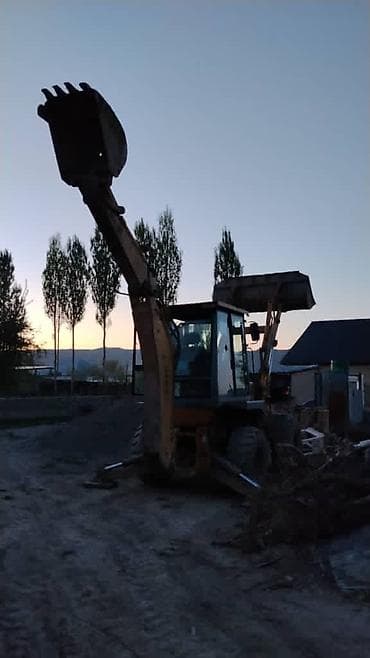 lexus rx 470: Экскаватор, 2010 г., Колесный — 6