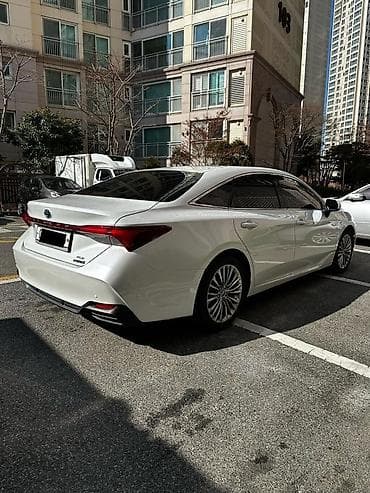 q 7: Toyota Avalon: 2019 г., 2.5 л, Автомат, Гибрид, Седан — 5