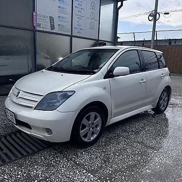 Toyota Ist: 2004 г., 1.5 л, Автомат, Бензин, Хетчбек — 4
