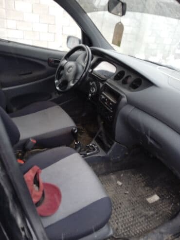 Ковролин: Daihatsu YRV: 2002 г., 1.3 л, Механика, Бензин, Хэтчбэк — 5