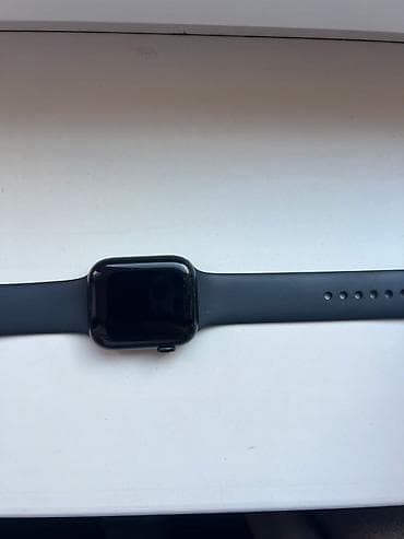 Срочно срочно! apple watch 9 АКБ 99% 45мм мини торг есть!