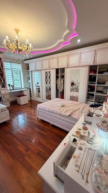 юг: 🏡✨ ПРОДАЁТСЯ 2-ЭТАЖНЫЙ ДОМ ✨🏡 📍 Медерова / Шукурова 📐 Участок — 6 — 10