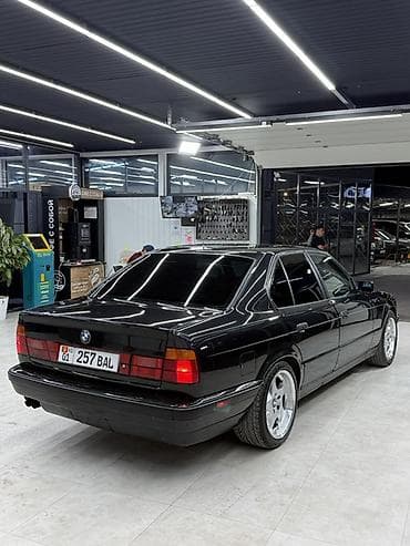 34 е: BMW 5 series: 1994 г., 2.5 л, Механика, Бензин, Седан — 5