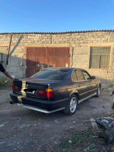 контрактный двигатель бишкек: BMW 5 series: 1990 г., 2 л, Механика, Седан — 3