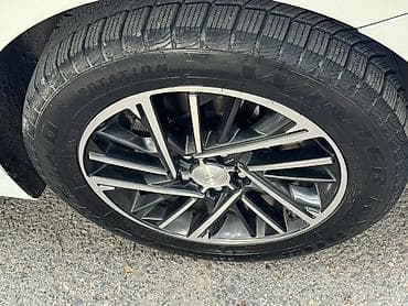 интересует: Hyundai Grandeur: 2021 г., 3 л, Автомат, Газ, Седан — 5