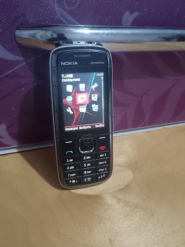blu: Nokia 1, Б/у, цвет - Черный, 1 SIM — 4