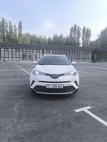 Toyota C-HR: 2020 г., 2 л, Автомат, Бензин, Кроссовер at lalafo.kg Toyota C-HR: 2020 г., 2 л, Автомат, Бензин, Кроссовер