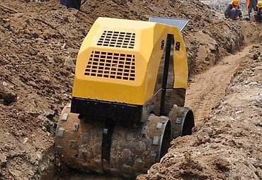 Услуги траншейного виброкатка с бандажными кулачковыми вальцами at lalafo.kg Услуги траншейного виброкатка с бандажными кулачковыми вальцами