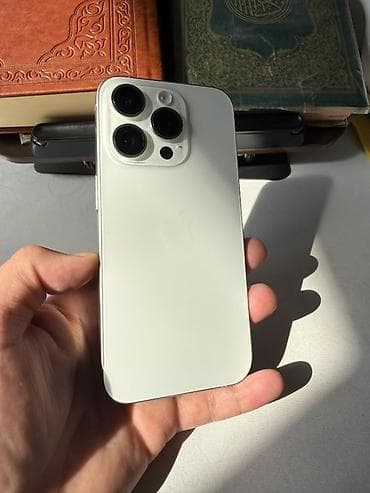 Техника и электроника: IPhone 15 Pro, Б/у, 256 ГБ, White Titanium, 86 % — 1