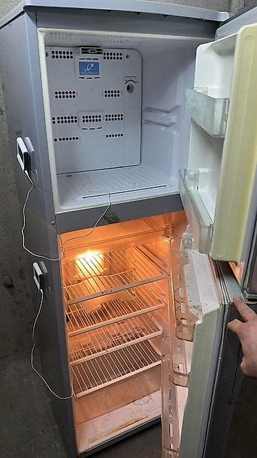 Микроволновки: Холодильник Hitachi, Двухкамерный, No frost — 2