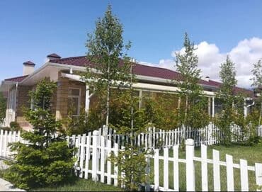 купить стол на кухню недорого: Коттедж, коттедж ЦО Карвен 4 сезона, Сары-Ой, Барбекю, Баскетбольная площадка, Бассейн — 1