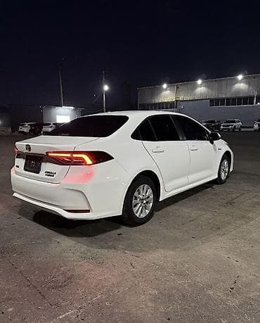 corolla s: Toyota Corolla: 2023 г., 1.8 л, Вариатор, Гибрид — 6