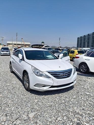 бир: Hyundai Sonata: 2014 г., 2 л, Кол менен иштөөчү, Бензин, Седан — 2