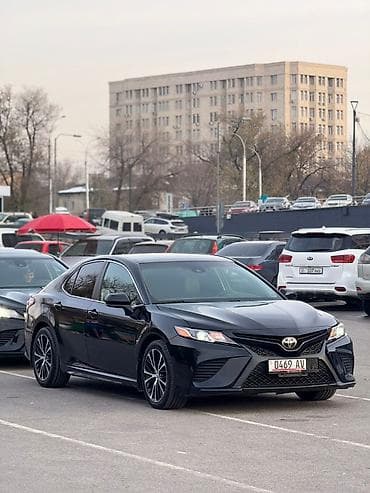 Toyota Camry: 2019 г., 2.5 л, Автомат, Бензин, Седан