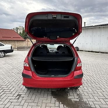 mini cuper: Honda Jazz: 2006 г., 1.4 л, Автомат, Бензин, Хэтчбэк — 8