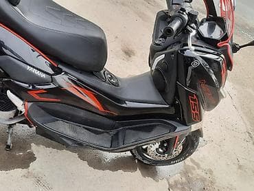 Yamaha NMAX 155 — городской скутер класса 155 см³. Характеристики и